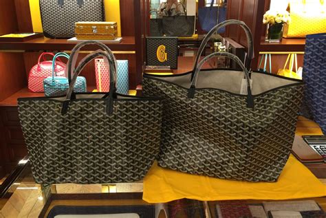 goyard st louis tote gm vs pm|goyard pm bag price.